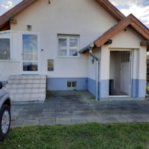 2Eladó nyaraló borospincével – Sághegy, berendezve, költözhetően