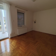 8eladohazgyor#landhausungarn#gyor