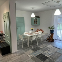 1b„Balaton 30 perc, Igal 20 km